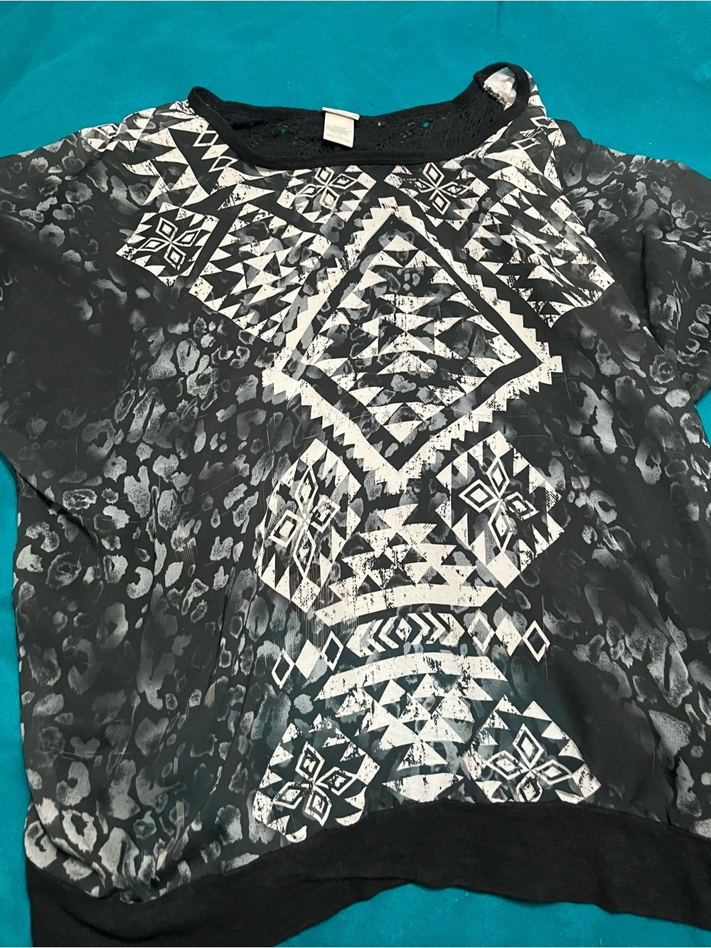 Black & White Aztec Print Women's Top